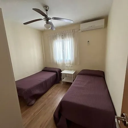 בית נופש Casa Unifamiliar Con Patio Centrica Y Tranquila *